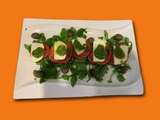 Sallatë Caprese