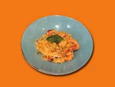 Tagliatelle Me Kungull, Karkaleca