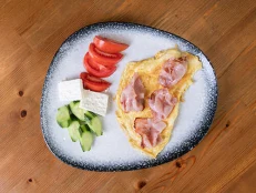 Omlete Me Proshute Crudo/ Bacon E Avokado