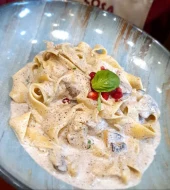 Pappardelle Tartufi Dhe Kerpudha
