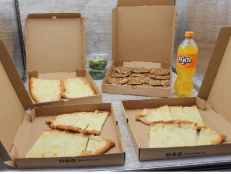 TO- Family Cheese And Mini Lahmacun Box