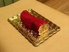 Raspberry and Peanut cream