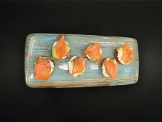 Brusketë Me Krem Philadelphia, Salmon Dhe Avokado
