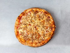 Pizza Tonno Proshutë