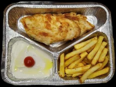 Fileto pule, patate frite, salcë kosi