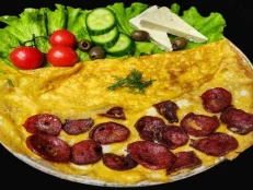 Omletë me suxhuk