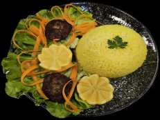 Pilaf Me Qofte 
