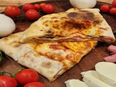 Calzone proshutë - kërpudhë