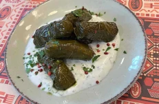 Japrak Sarma me Yoghurt