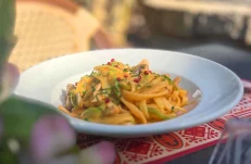 Tagliatelle “Roze” Kerpudhe, Pule & Kungull