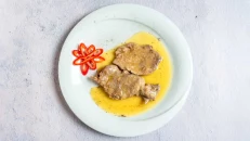 Escalope viçi me verë Lima
