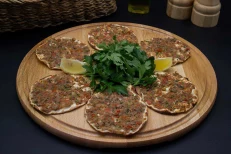 TO- 6 Mini Lahmacun