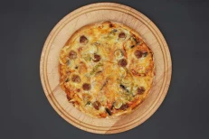 LUI- Meatball Pizza 		