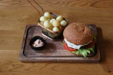 Keti’s Truffle Burger
