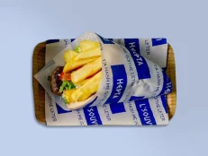 Souvlaki me Llukani 