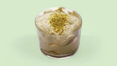 Tiramisu me Pistachio