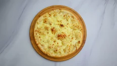    Pizza Bianca