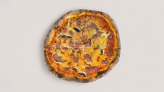 Pizza me Salçiçe Italiane