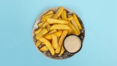 Patate të Skuqura me Tartuf dhe Majonezë