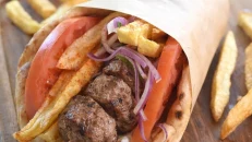 Shishkebap në pite