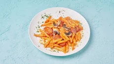 Pene Domate e Freskët & Mozzarella