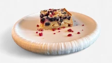 White Brownie me Fruta Pylli
