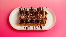 Waffle Bajame, Reçel Boronice & Çokollatë Fondente