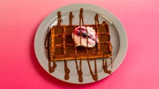 Waffle me Akullore & Nutella