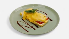 Royal Benedict (salmon)