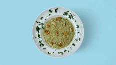 Rizoto Pulë Pesto
