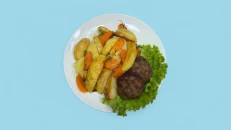 Qofte Viçi & Patate Furre