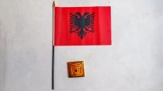 Flamur Tavoline I Shqipërise Përmasa 21X14 + Suport Plastik