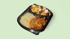 Fileto Viçi me Salcë Demi Glace & Pure Patate & Sallatë Greke