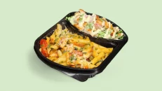 Penne, Pulë, Spinaq, Pomodorini & Sallatë Çezar