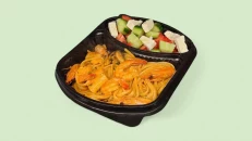 Linguini Fruta Deti & Sallatë Greke