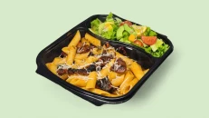Penne me Domate të Thata + Sallatë Jeshile me Avocado