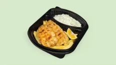 Fileto Pule Zgare & Patate Frite & Tzatziki