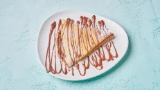 Crepe Çokollatë e Zezë ose e Bardhë