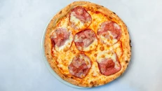 Pizza Sallam & Kërpudhë