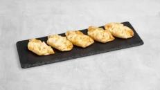 Gyoza me Karkalecë