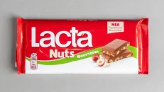 Lacta Nuts 100g