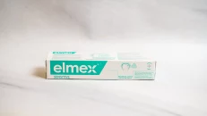 Paste Dhembesh Elmex Sensitive White 75 Ml