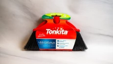 Tonkita Fshese Universale