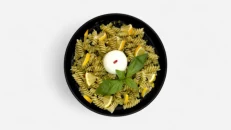 PASTA ME BURRATA,PESTO,FISTIK