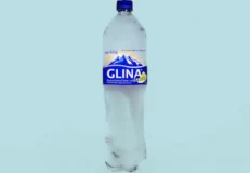 Ujë Me Gaz