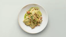 Paccheri  me Pesto, Karkalec & Arra