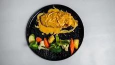Salmon me Salcë Portokalli