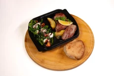 Business Lunch 16
