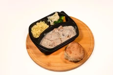 Business Lunch 12