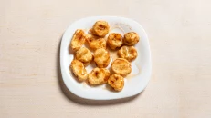 Ananas i Skuqur me Mjaltë
